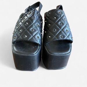 Koi Black studded platform studded sandals with western buckle Sz 7